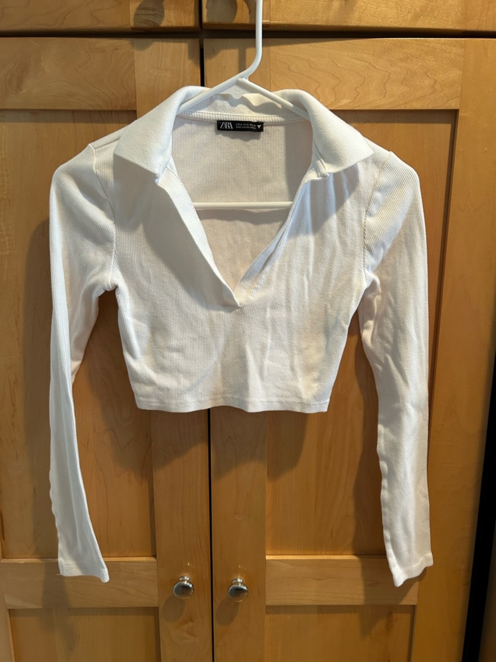 ZARA White Ribbed Long-Sleeve Collared Crop Top